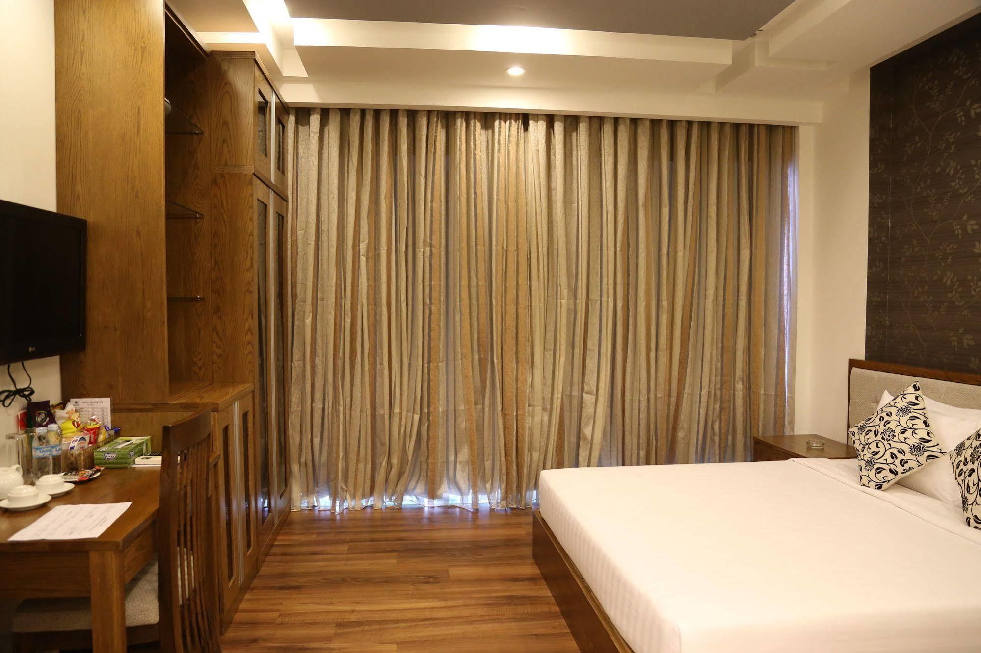 Valentine Khách sạn TP. Hồ Chí Minh